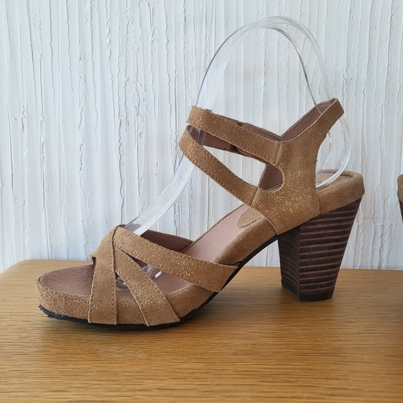 Esska Women’s 38 Anthropologie US 7 - 7.5 Tan Leather Gold Shimmer Strappy Heels - Picture 15 of 16